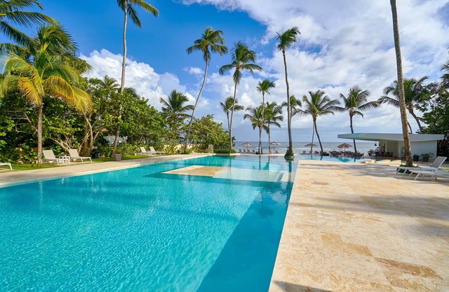 Beachfront Apartment with the most beautiful sunsets in Juan Dolio