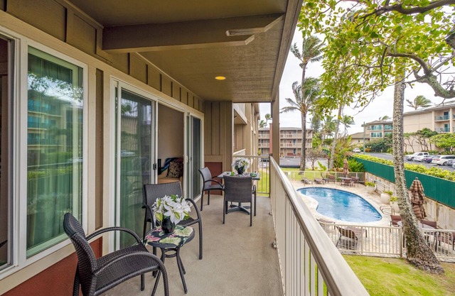 Beachfront Complex in the Heart of Kapa'a! Walk to Shops/Dining/Kapa'a Beach
