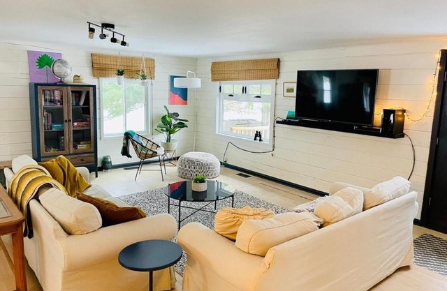 Beachfront Cottage in Prince Edward County