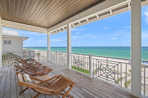 Beachfront Paradise - direct access to the Gulf