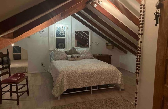 Beachside Craftsman Cottage