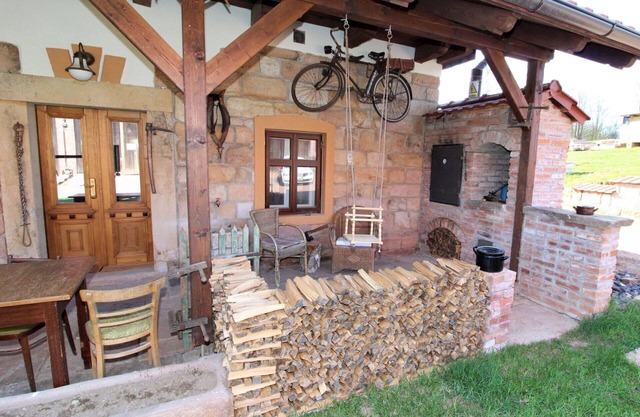 Beautiful private villa for 11 people with WIFI, private pool, TV and terrace