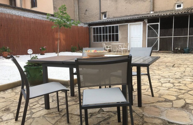 BEAUTIFUL 16TH RESIDENCE IN THE HISTORICAL HEART: ALBI, STRINGS, RODEZ, GORGES OF TARN