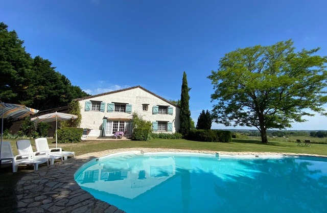 Beautiful 2 Bedroom, With En-Suite, Gite, Close To Duras, With Stunning Views