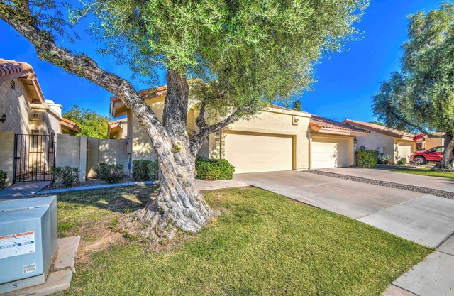 Beautiful 3-bedroom house with AC in charming Chandler