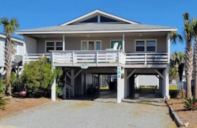 BEAUTIFUL 4BR/3BA BEACH COTTAGE STEPS AWAY FROM BEACH ACCESS.