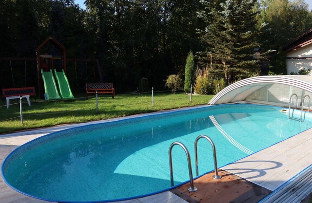 Beautiful apartment for 4 guests with WIFI, pool, TV and patio