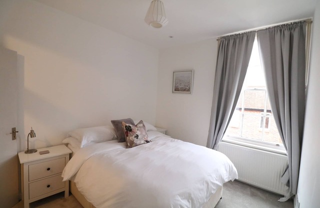 Beautiful and Cosy Apartment in the centre of Winchester