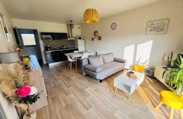 Beautiful apartment close to the sea