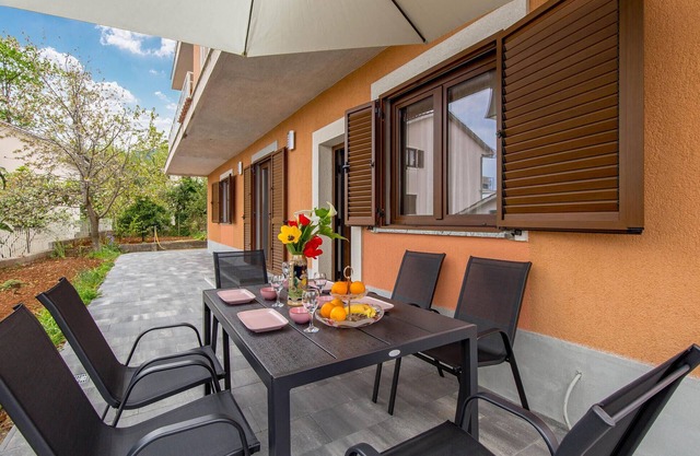 Beautiful apartment in Lovran with WiFi