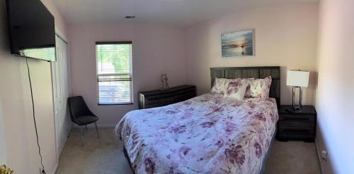 Beautiful Bed and Bath in Charlotte