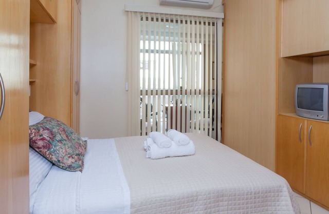 Beautiful bedroom and living room in southwest 53m2 with garage