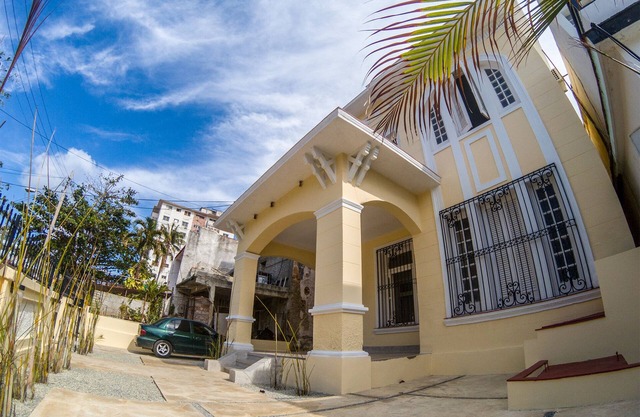 Beautiful cottage 9-11p in the heart of Corrèze. Comfort and calm