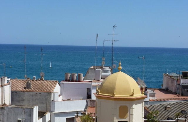 Beautiful charming traditional house on the coast of Barcelona: Sea view. Free wifi, a/c