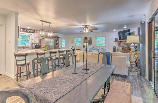 Beautiful Connestee Falls Home with Porch in Brevard
