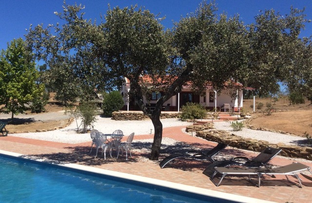 Beautiful country villa with luxury swimming pool and relaxing Hot Tub