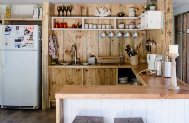 Beautiful family-friendly beach house!