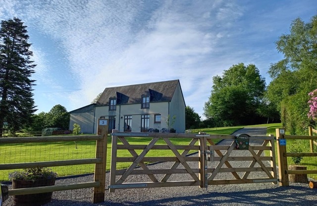 Beautiful 2 Bedroom Refurbished Gite in Rural Normandy