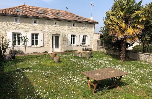 Beautiful Charentaise 3bed/6pers with garden