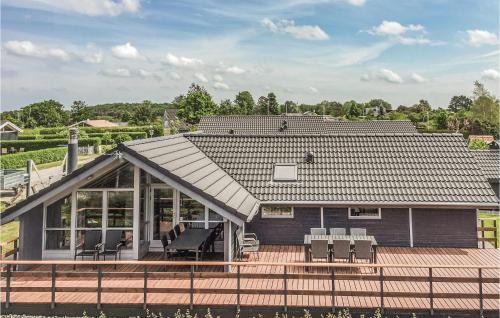Beautiful Home In Bogense With Kitchen