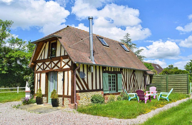 Beautiful home in Boissey with WiFi