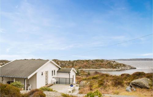 Beautiful Home In Bokn With Wifi