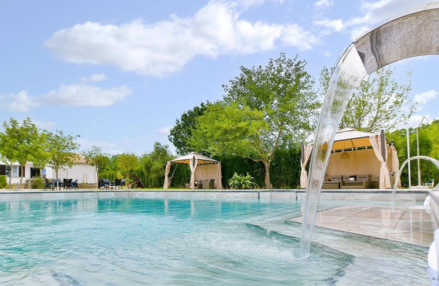 Beautiful home in El Coronil with WiFi