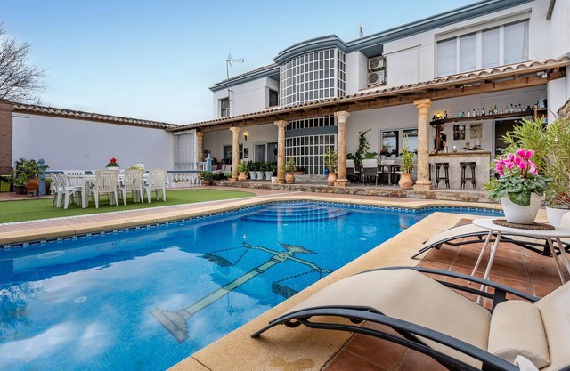 Beautiful home in Illora