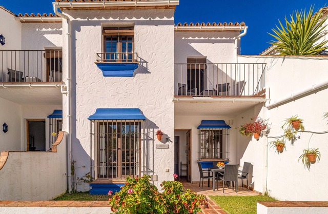 Beautiful home in Montejaque with WiFi