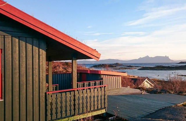 Beautiful home in Offersøy with sauna