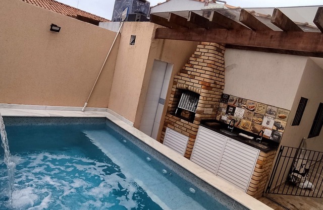Beautiful house with heated pool 700mts from the beach