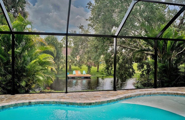 Beautiful house with heated salt water pool, close to beaches, shopping plaza.