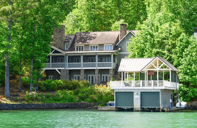 Beautiful Lake Burton Home
