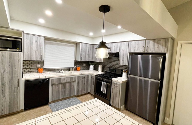 Beautiful Modern Pool House Remodeled on 2021