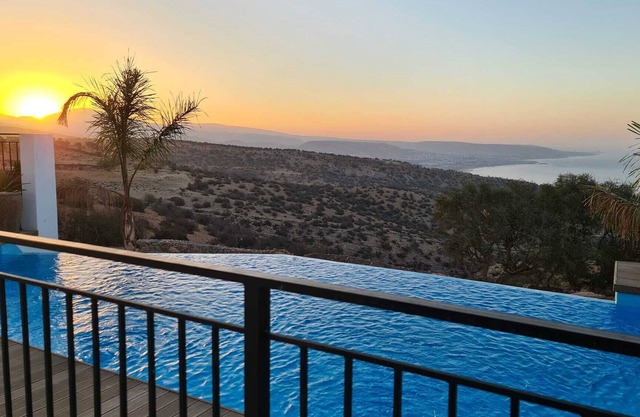 Beautiful Moroccan Villa with exceptional sea views