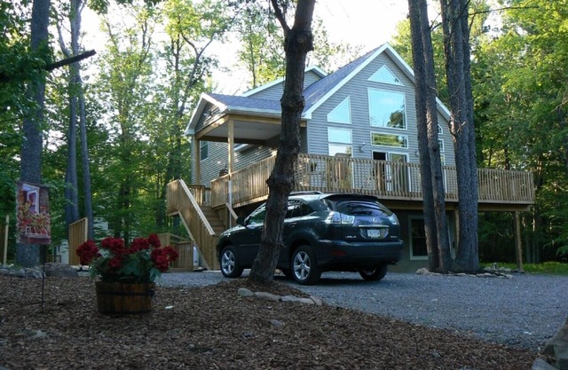 Beautiful New Pocono Chalet!