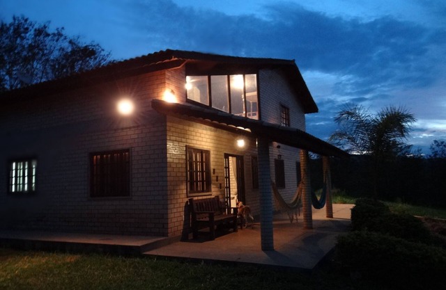 Beautiful Place Near Parks and Outlet