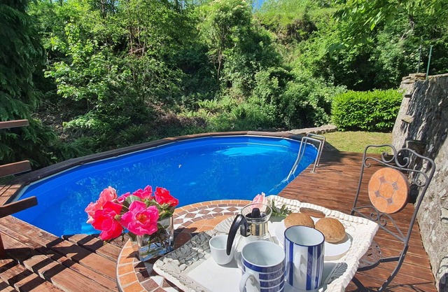 Beautiful private villa for 7 guests with WIFI, private pool, TV, terrace and pets allowed