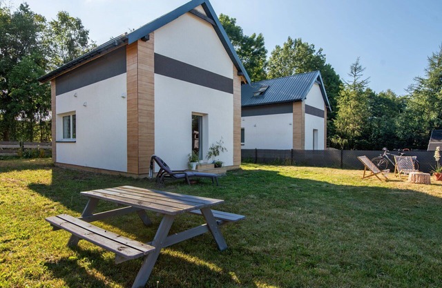 Beautiful private villa for 6 people with WIFI, A/C, TV, pets allowed and panoramic view