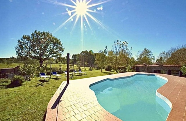 Beautiful private villa for 7 guests with WIFI, private pool, pets allowed and panoramic view
