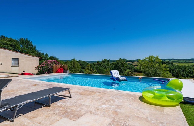 Beautiful private villa for 6 guests with WIFI, private pool, TV, terrace and panoramic view