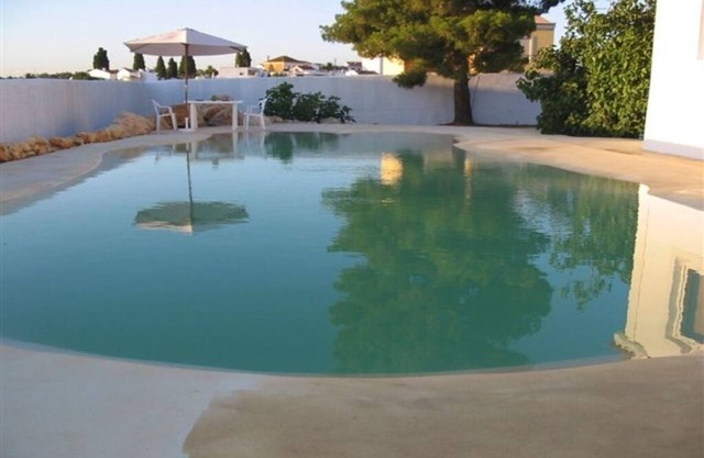 Beautiful property in southern Portugal (Algarve) near Estômbar golf course