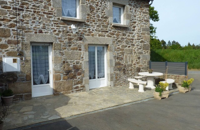 Beautiful renovated house in the countryside near Saint-Brieuc