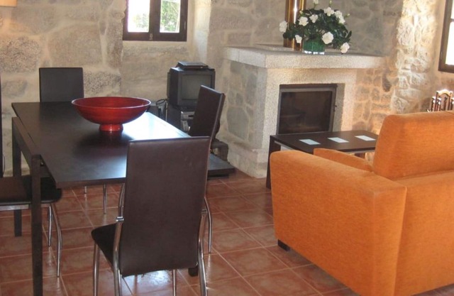 Beautiful rustic house for 2 people near the beach with barbecue