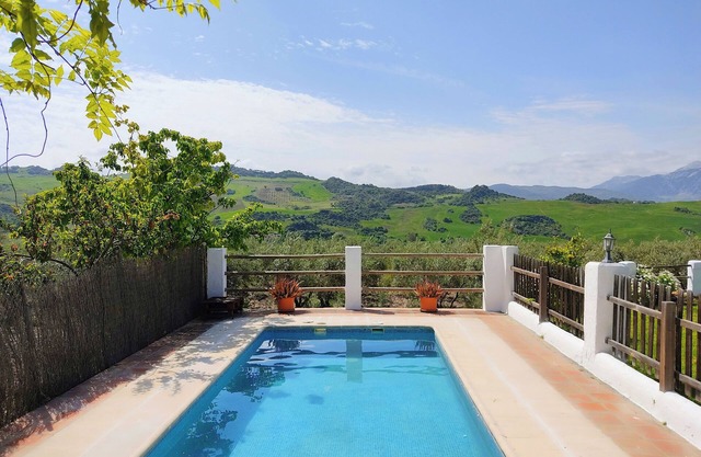 Beautiful views of the Sierra de Grazalema, ideal to enjoy and disconnect.