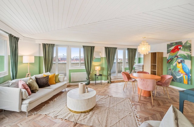 Becozy Self Check-in & Pop-up Hotel