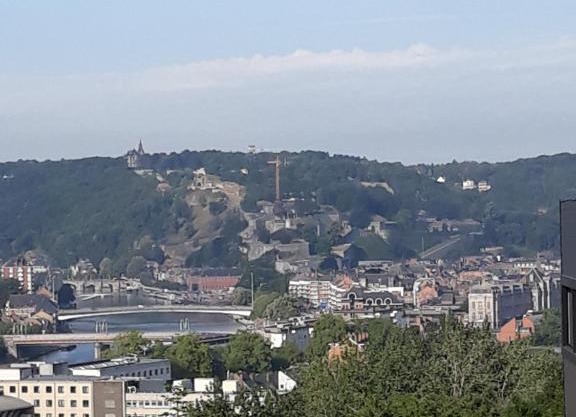 Bed vue sur vallée de la Meuse Namur