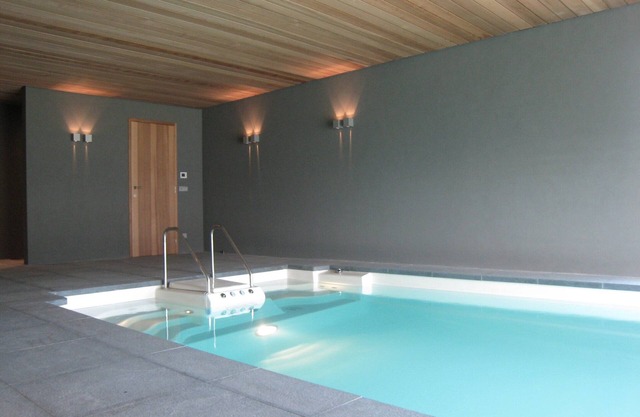 Beernem Farmhouse with Pool