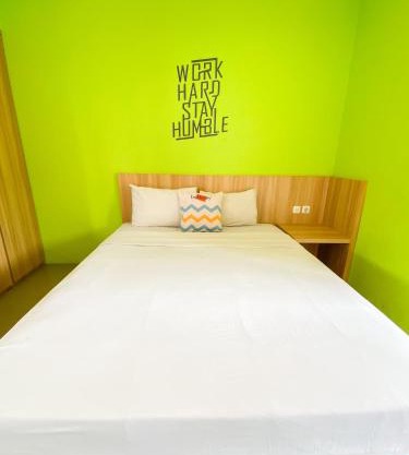 Behomy Maxley Lippo Karawaci