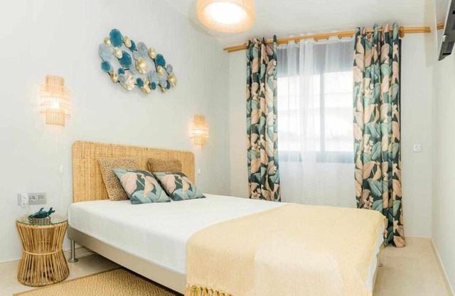 Beige and Classic Sea View Apartment